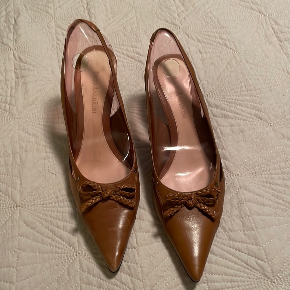 Enzo Angiolini 8M soft leather slingback